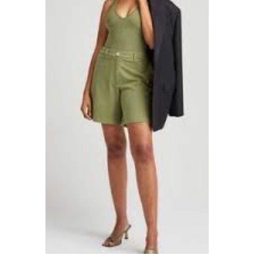 Richer Poorer women’s rustic city short, olive army green, size XL, MSRP $79